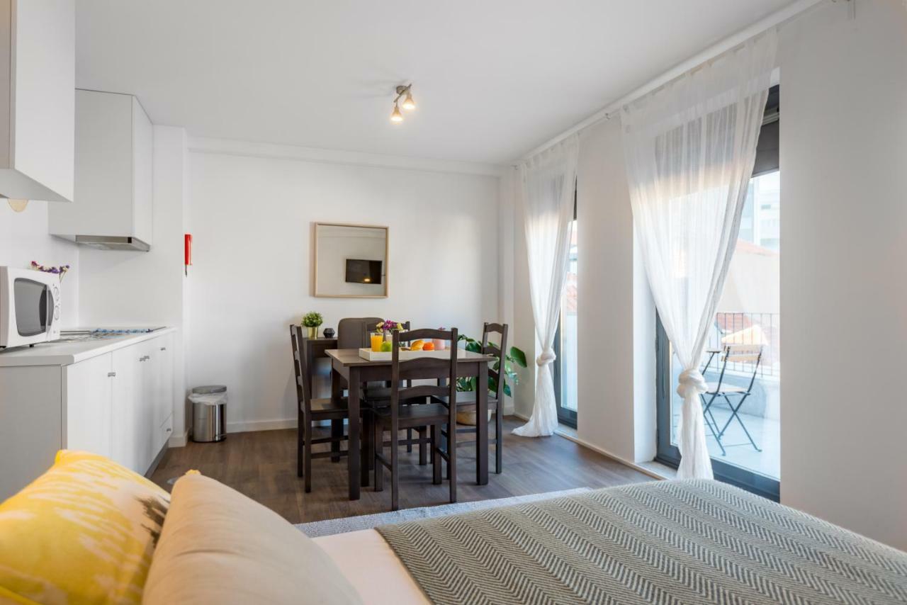 Samasal Trindade Apartments Porto Eksteriør billede